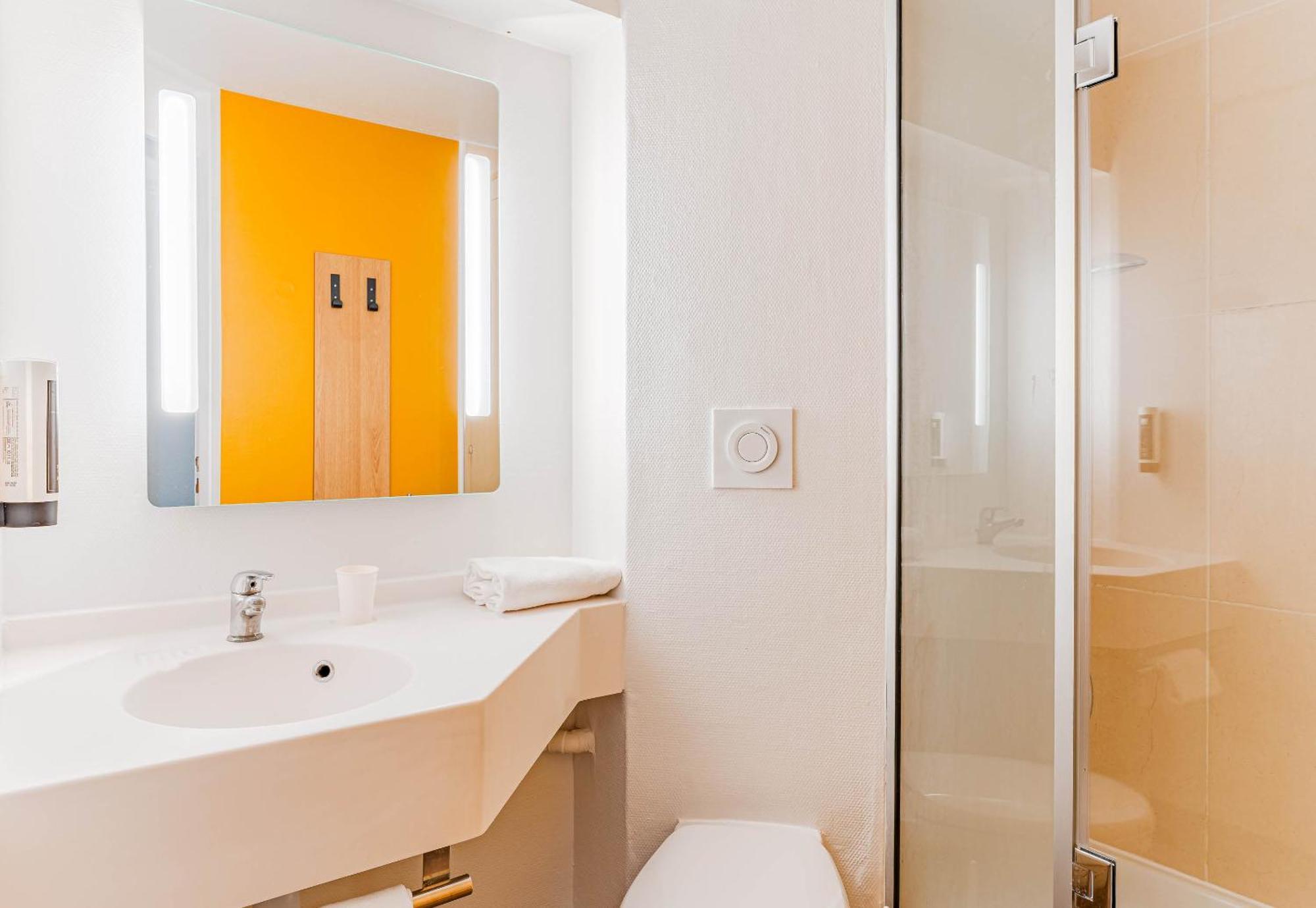 B&B Hotel Poitiers 3 Futuroscope Chasseneuil-du-Poitou Dış mekan fotoğraf