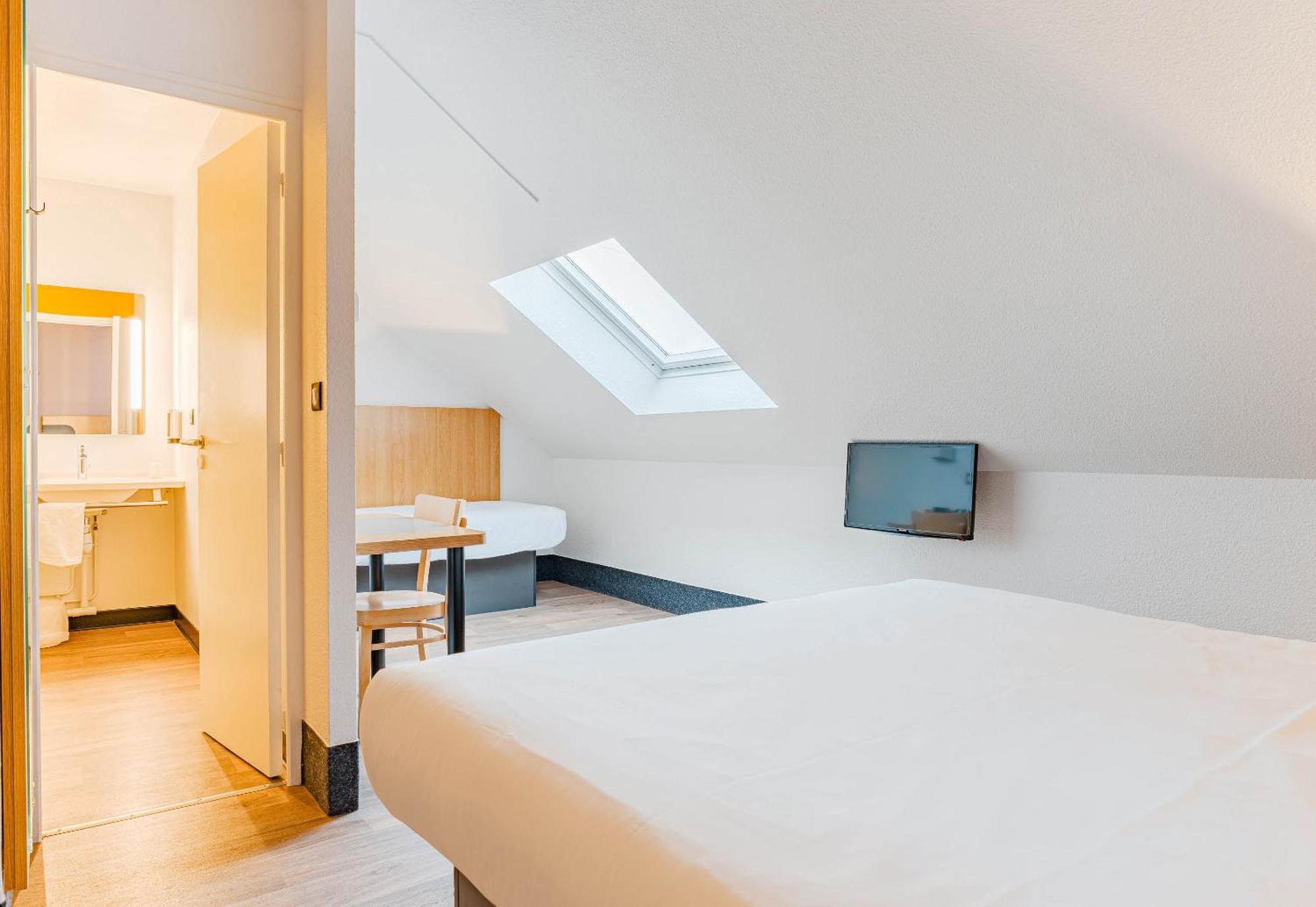 B&B Hotel Poitiers 3 Futuroscope Chasseneuil-du-Poitou Dış mekan fotoğraf