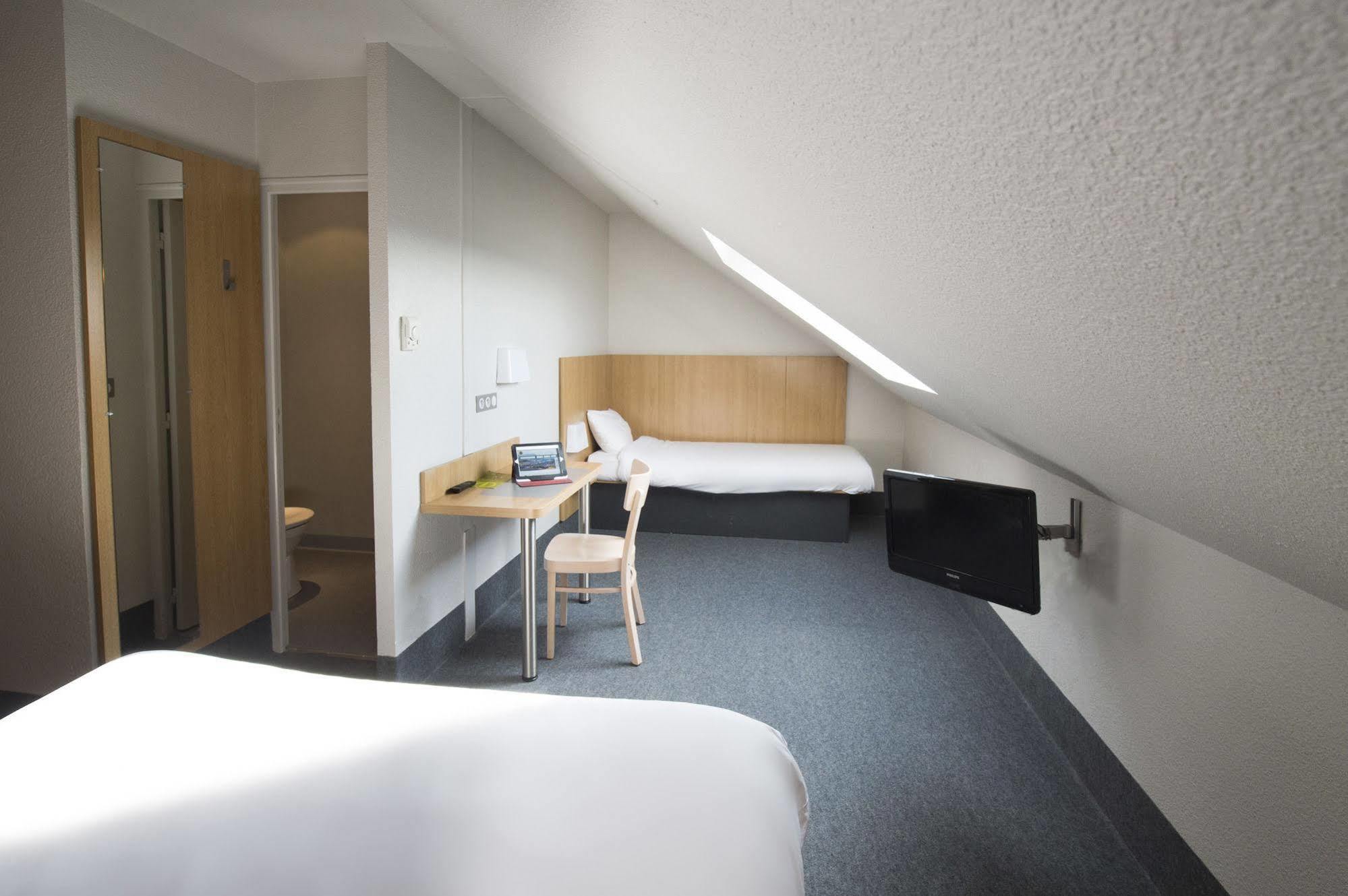 B&B Hotel Poitiers 3 Futuroscope Chasseneuil-du-Poitou Dış mekan fotoğraf
